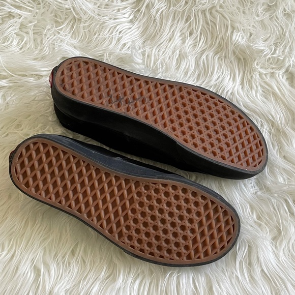 Vans Authentic Black Sneakers Unisex - Picture 4 of 6